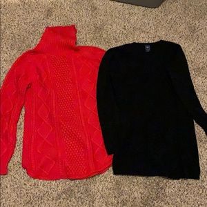 Gap maternity sweater bundle Size medium